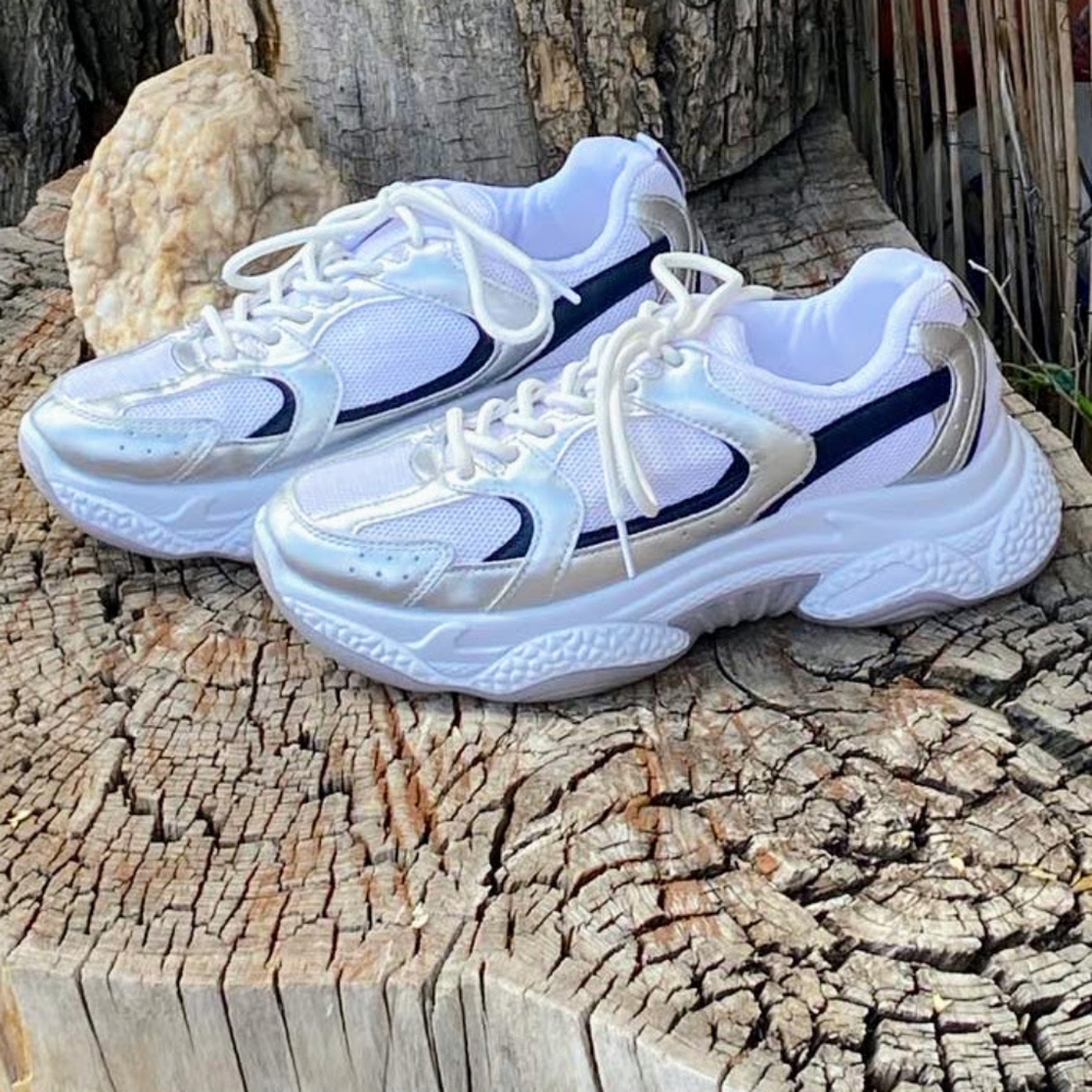 SOLD Forever 21 Women's Sneakers, Wht/Blue Trim, Sz 8,  Brand New